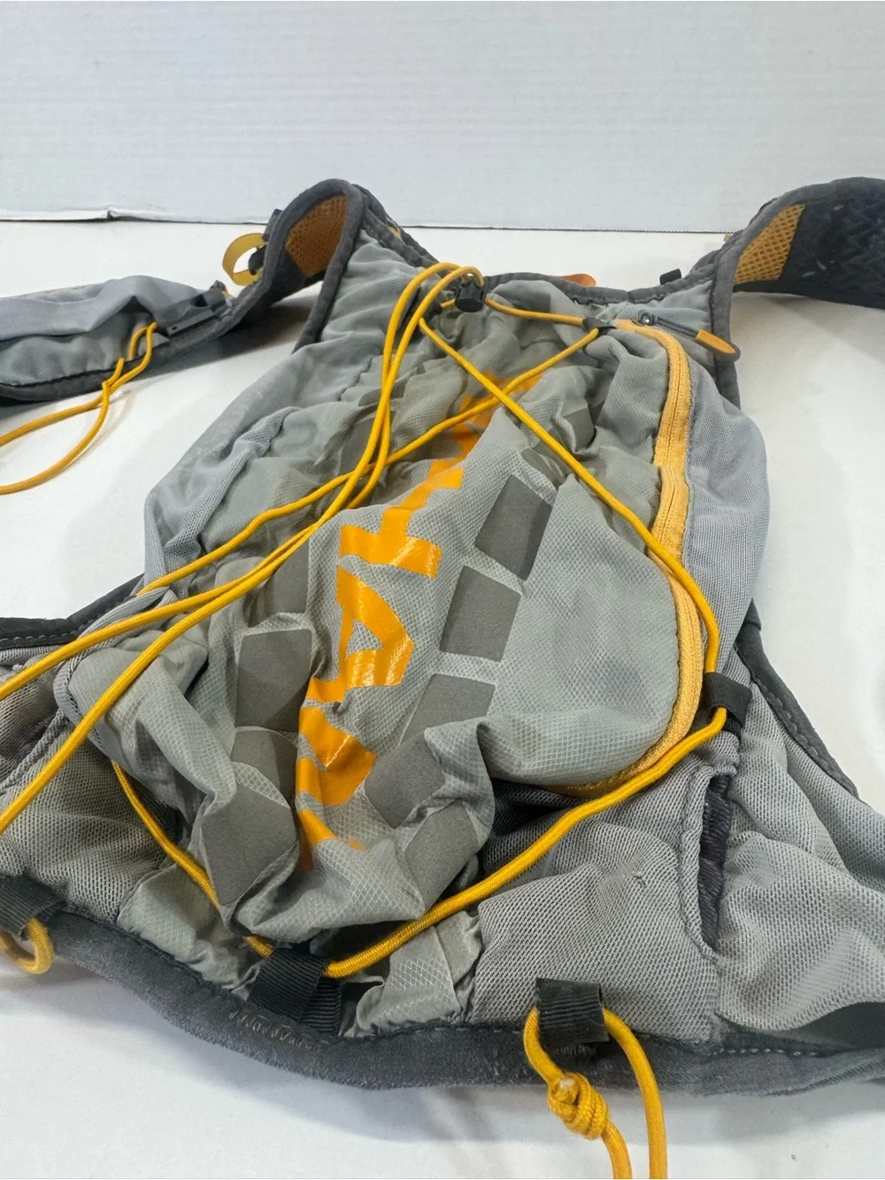 Nathan ultra light vapor air  Men's Running hydration Vest Backpack